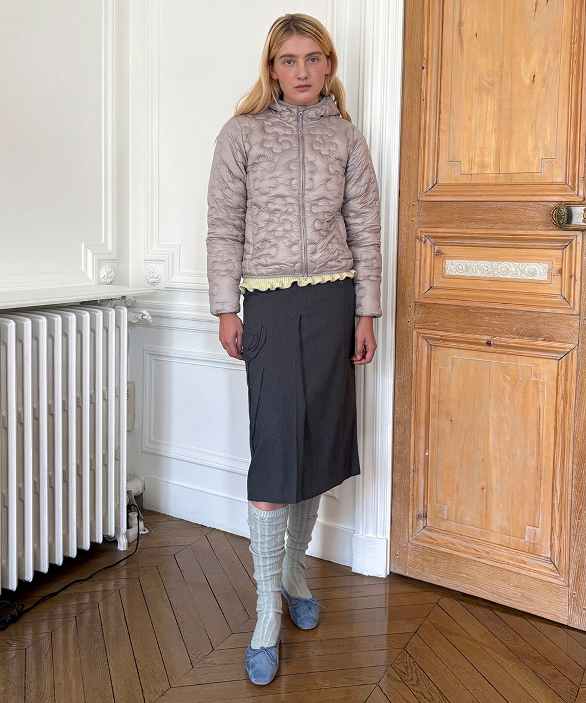 시눈(SINOON) SN Rose Applique Skirt (Grey)