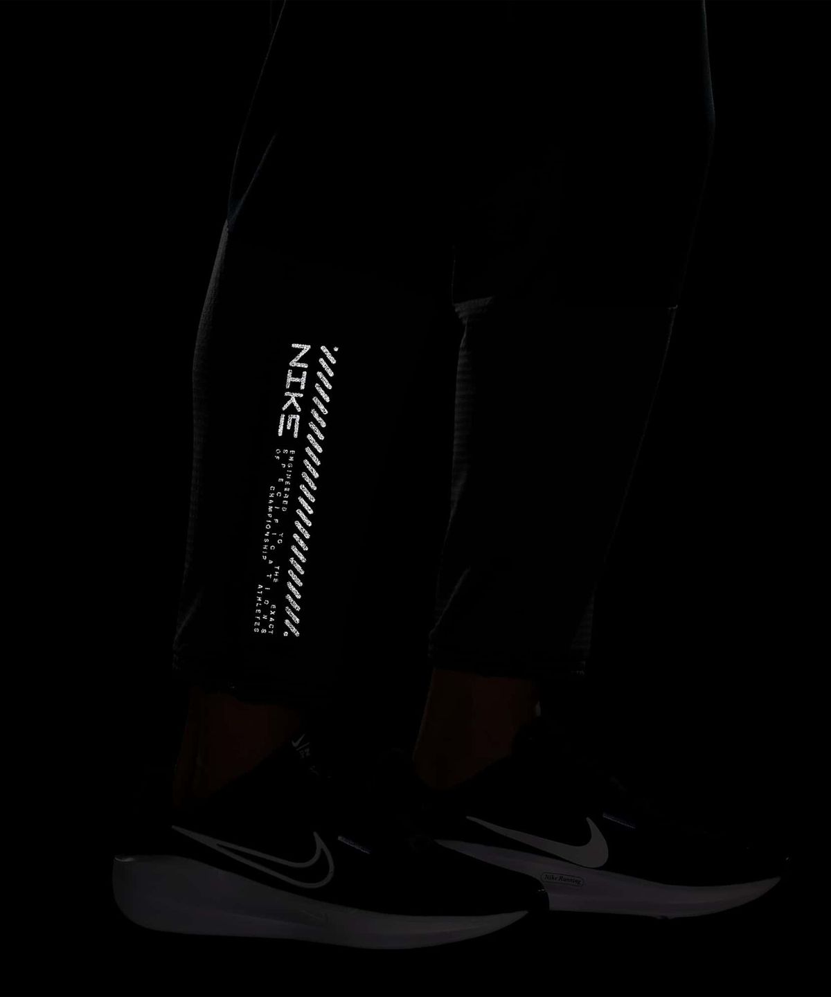 나이키(NIKE) 챌린저 써마 핏 윈터라이즈드 러닝 팬츠 M - 블랙:앤트러사이트:블랙 / HV2674-010