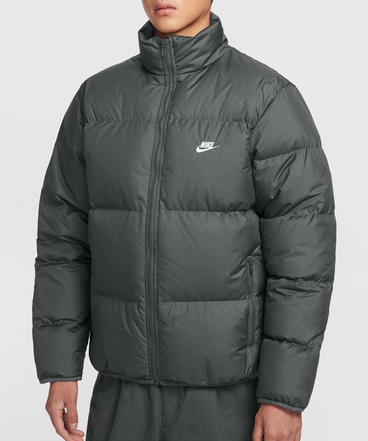 나이키(NIKE) 스포츠웨어 클럽 써마 핏 패딩 재킷 M - 아이언 그레이:화이트 / IB2976-068