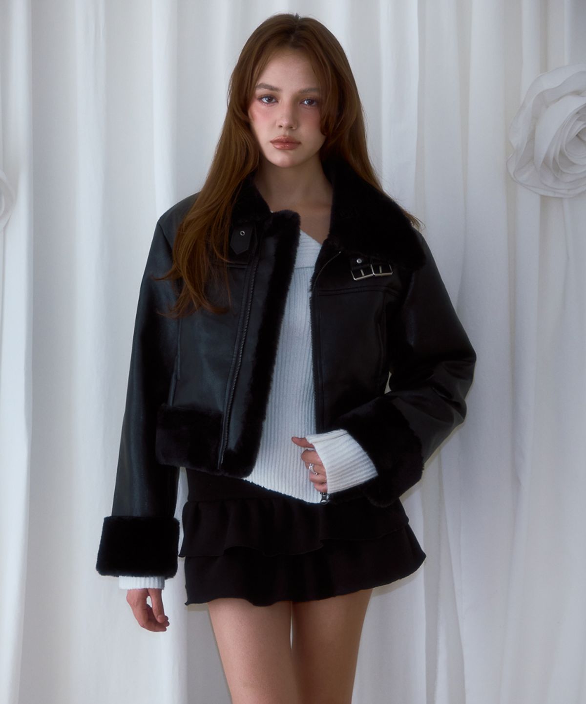 로제프란츠(ROSEFRANTZ) Crop Leather Mustang [Black]