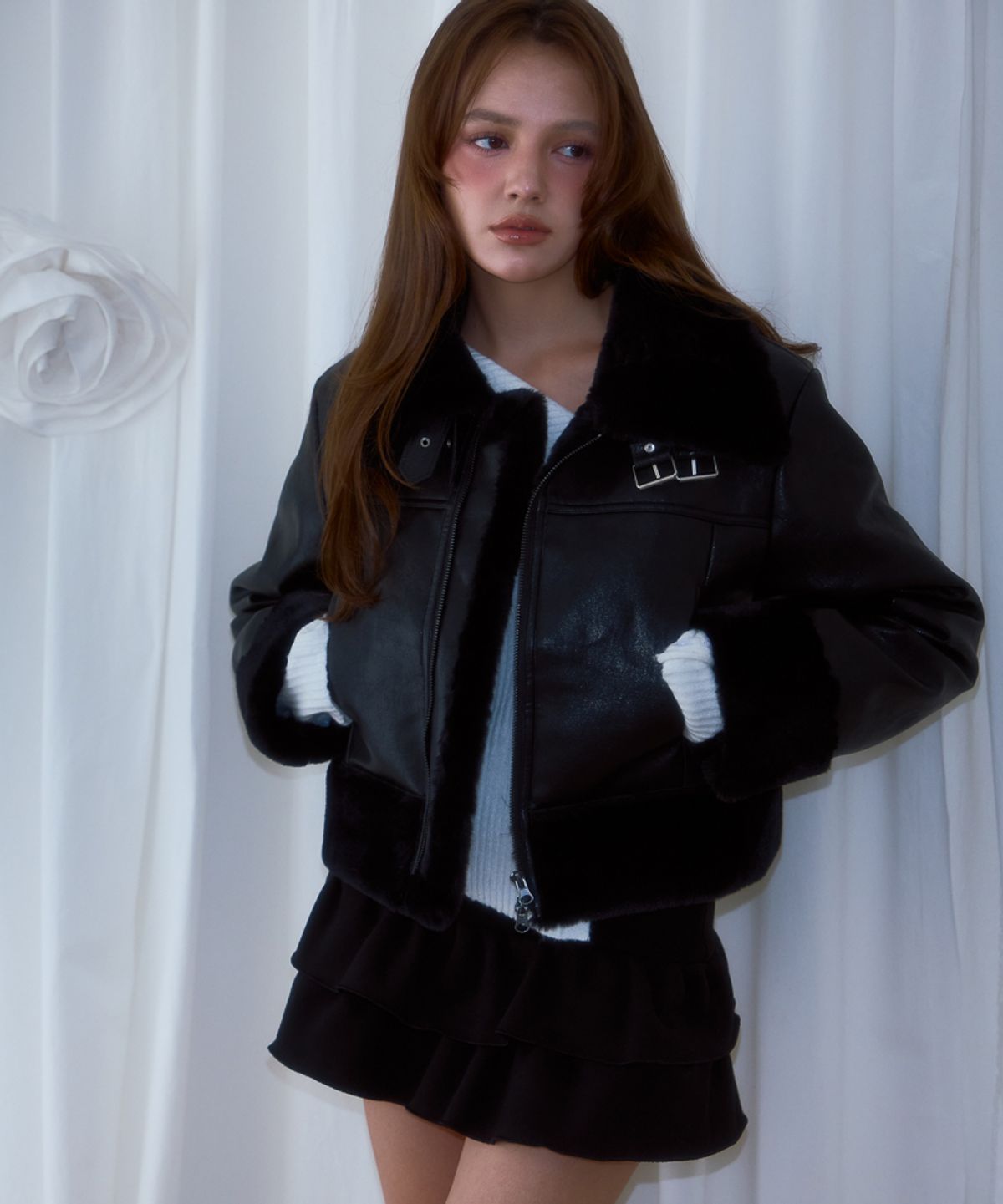 로제프란츠(ROSEFRANTZ) Crop Leather Mustang [Black]