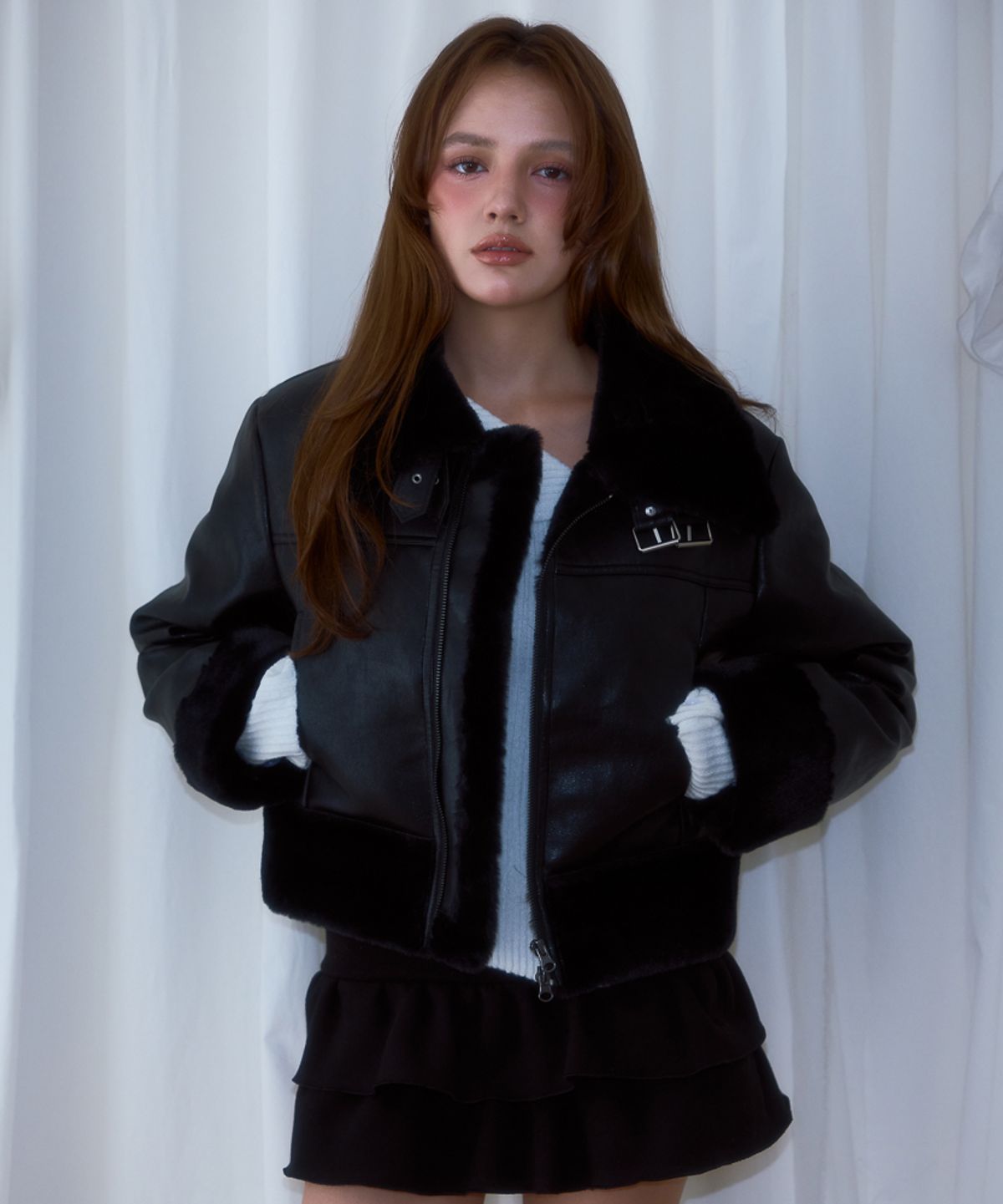 로제프란츠(ROSEFRANTZ) Crop Leather Mustang [Black]