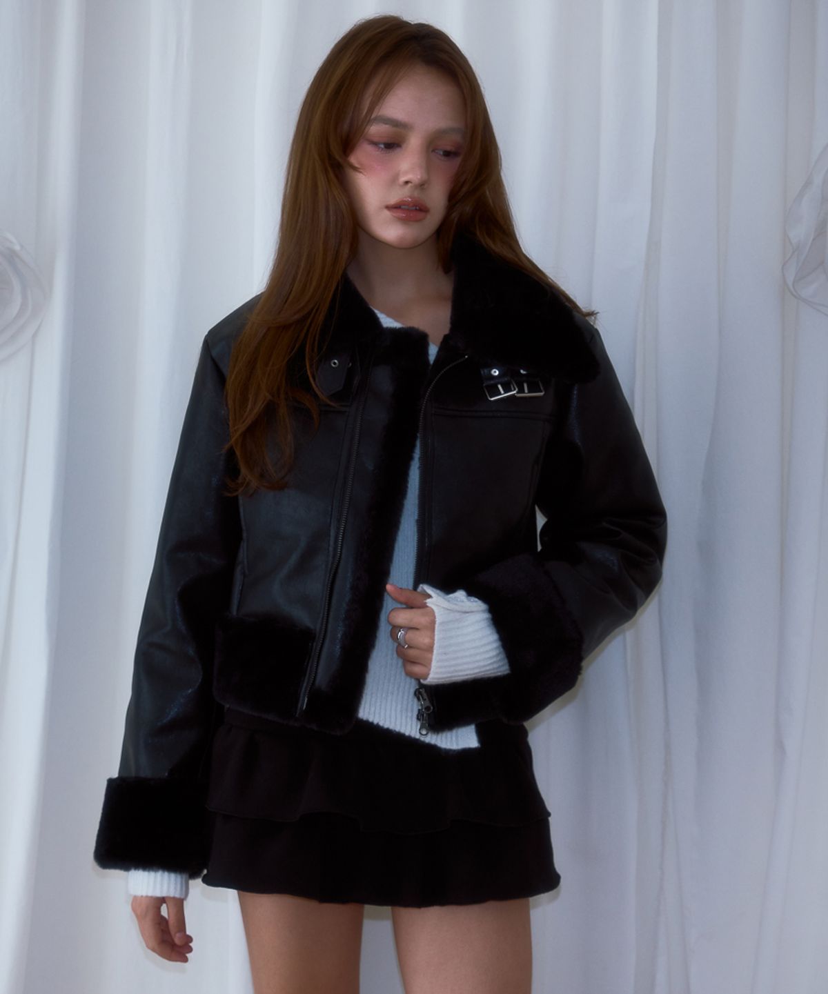 로제프란츠(ROSEFRANTZ) Crop Leather Mustang [Black]