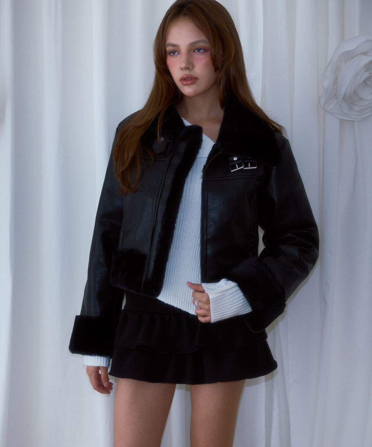 로제프란츠(ROSEFRANTZ) Crop Leather Mustang [Black]