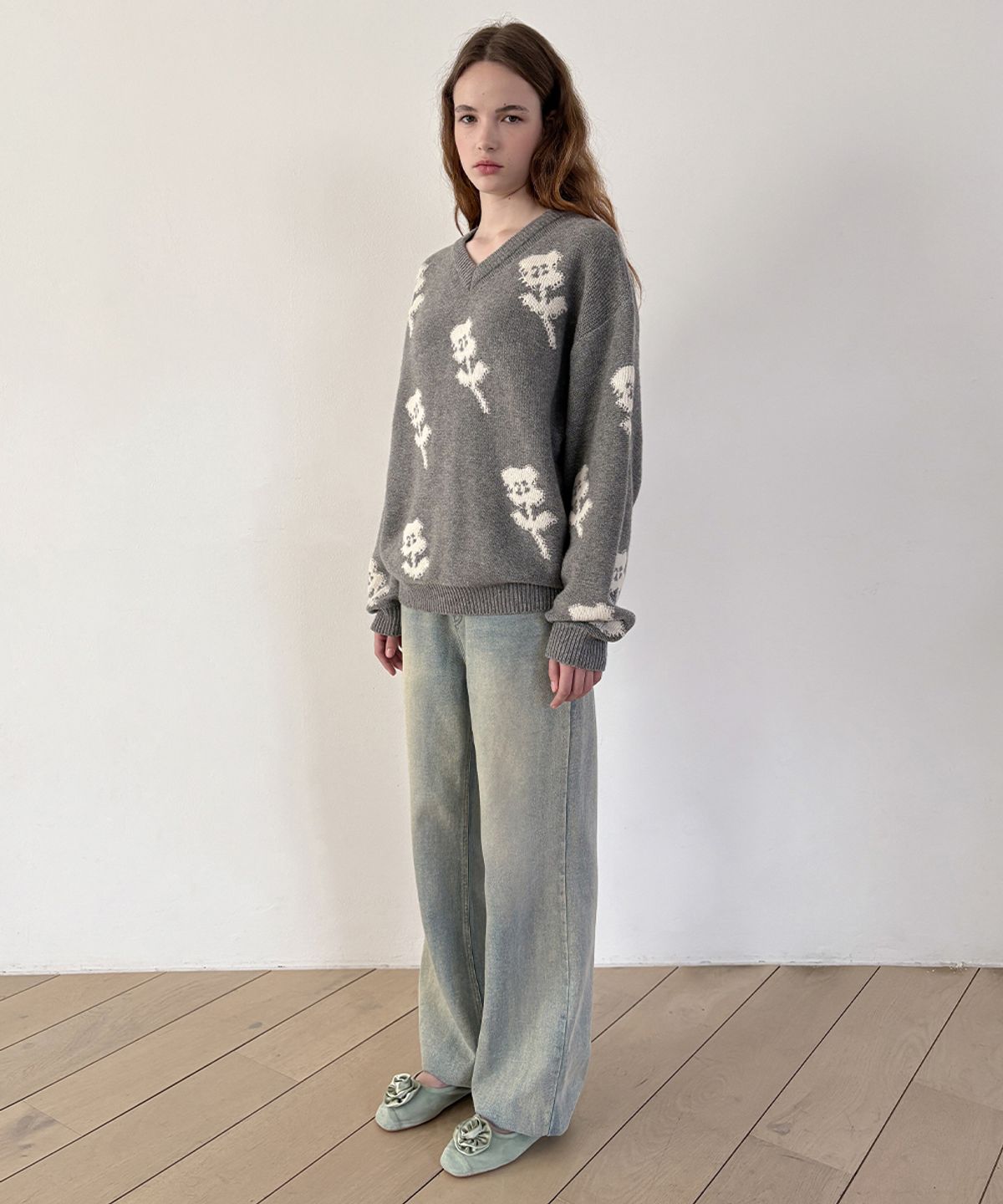 시눈(SINOON) SN Flower Loose Fit Knit (Grey)