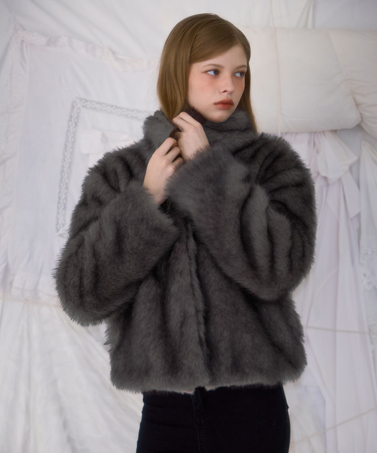 로제프란츠(ROSEFRANTZ) Crop Mix Fur Jacket [Brown]