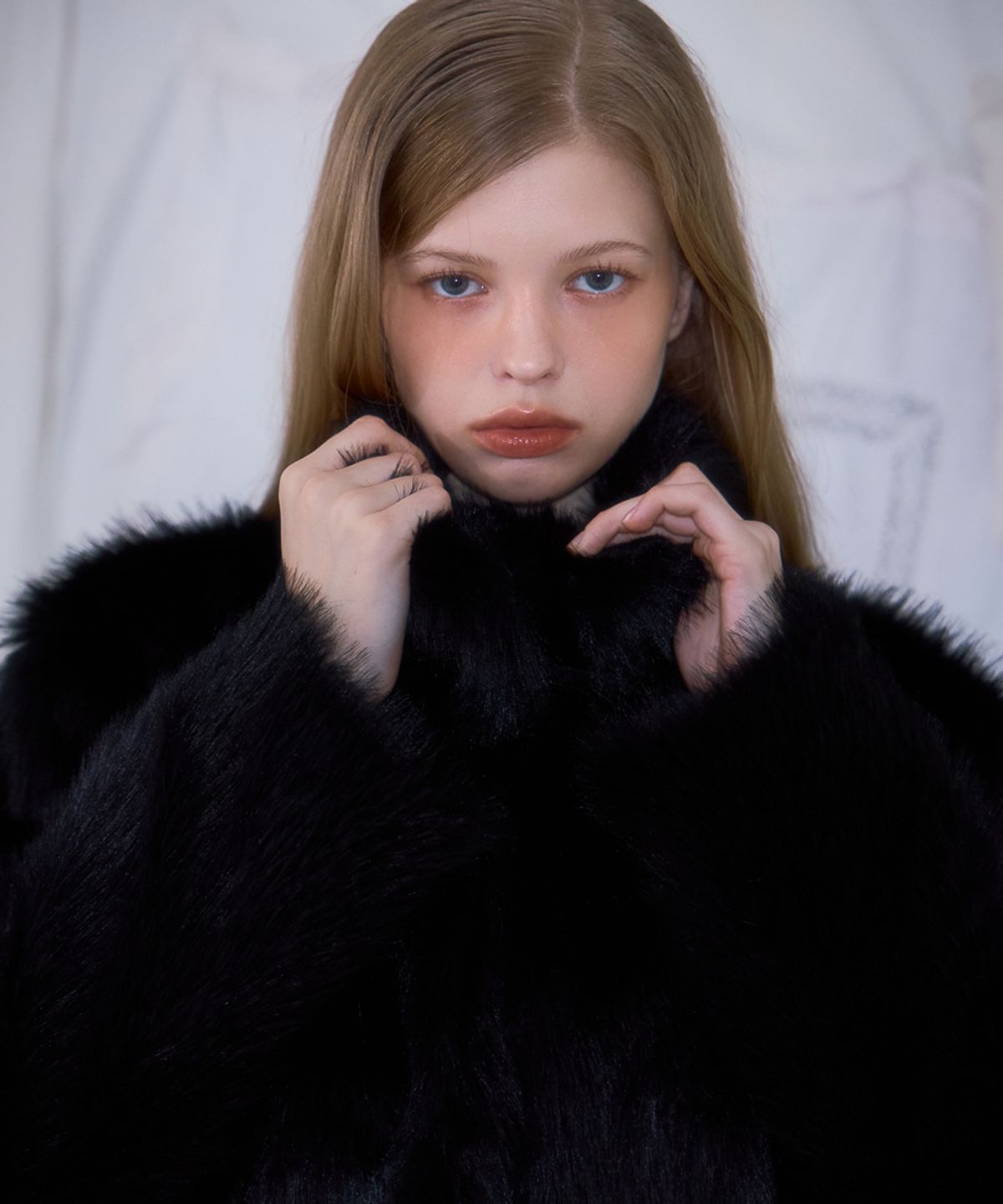로제프란츠(ROSEFRANTZ) Crop Mix Fur Jacket [Black]
