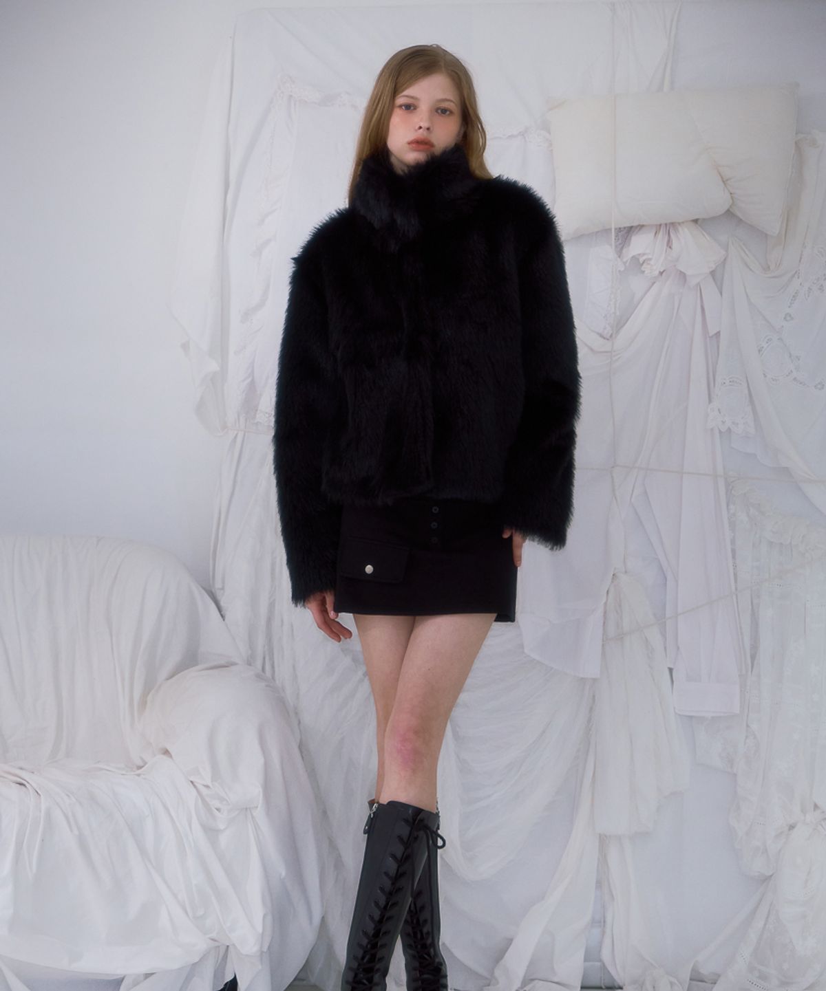 로제프란츠(ROSEFRANTZ) Crop Mix Fur Jacket [Black]