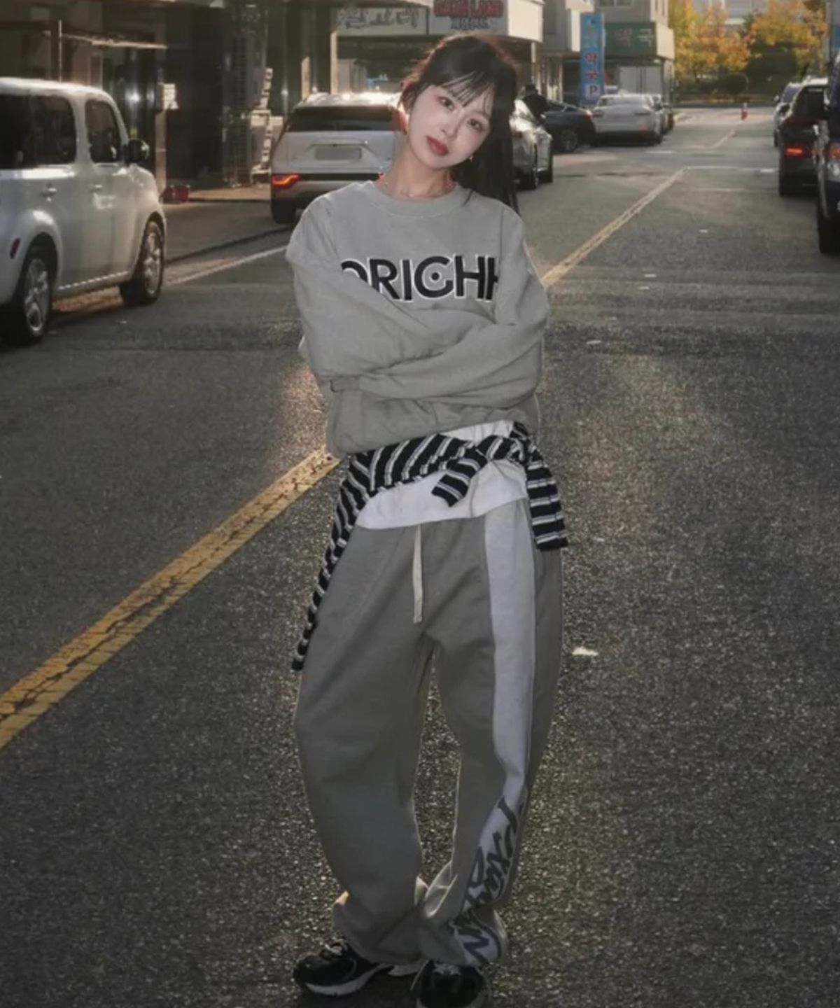 오라이(ORIGHH) 자수 로고 오버핏 맨투맨_멜란지그레이