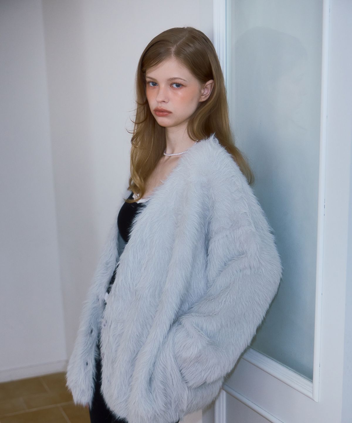 로제프란츠(ROSEFRANTZ) Fur Overfit Cardigan [Light Gray]