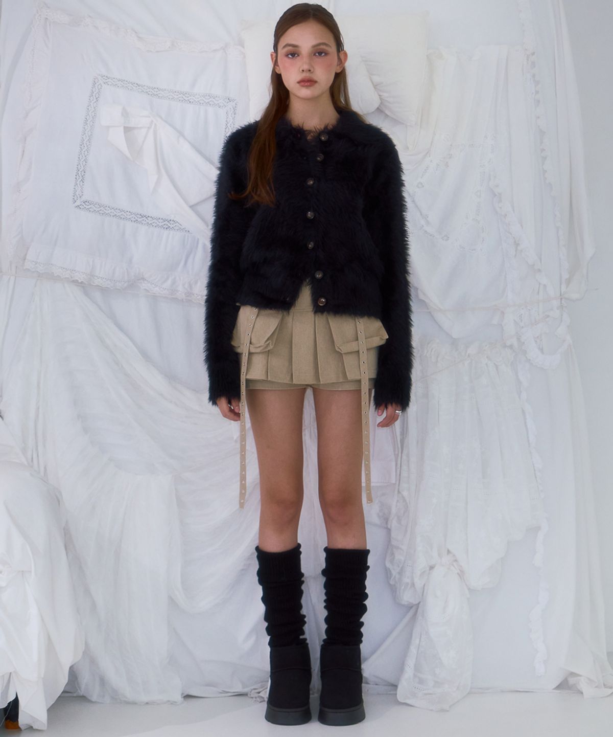 로제프란츠(ROSEFRANTZ) Fur Collar Button Cardigan [Black]