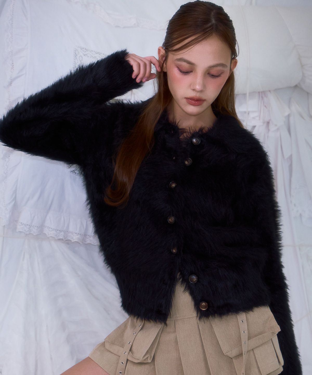 로제프란츠(ROSEFRANTZ) Fur Collar Button Cardigan [Black]