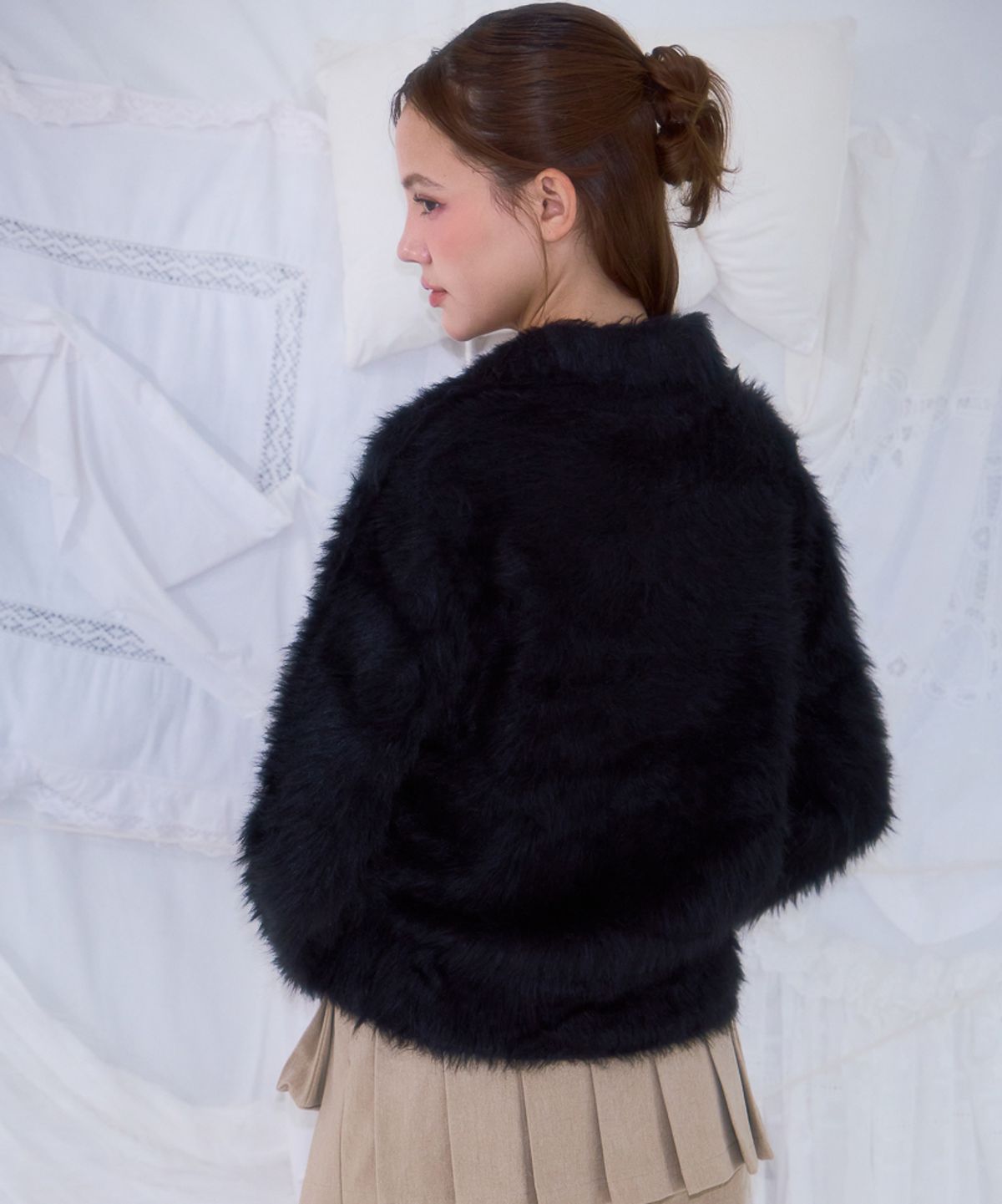 로제프란츠(ROSEFRANTZ) Fur Collar Button Cardigan [Black]