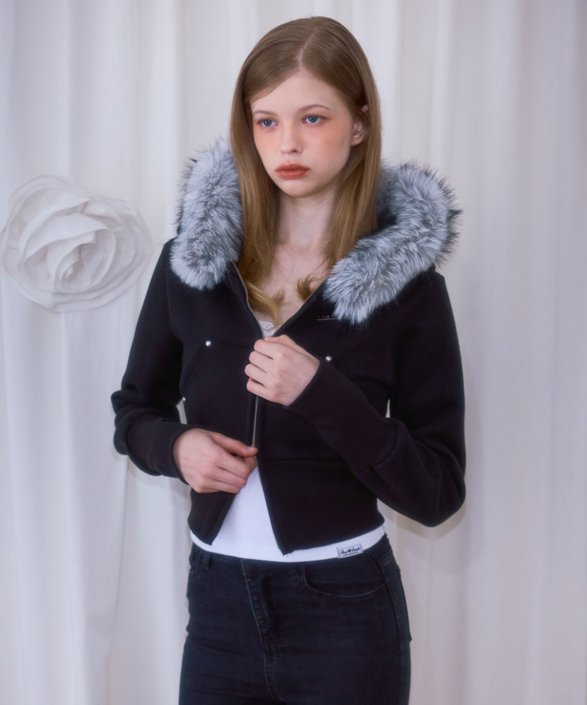 로제프란츠(ROSEFRANTZ) Fur Slim Rivet Hood Zip-up [Black]