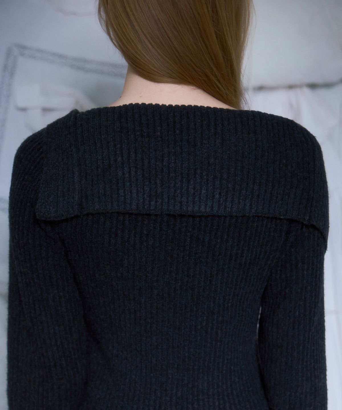 로제프란츠(ROSEFRANTZ) Unbalance Collar Button Knit [Charcoal]