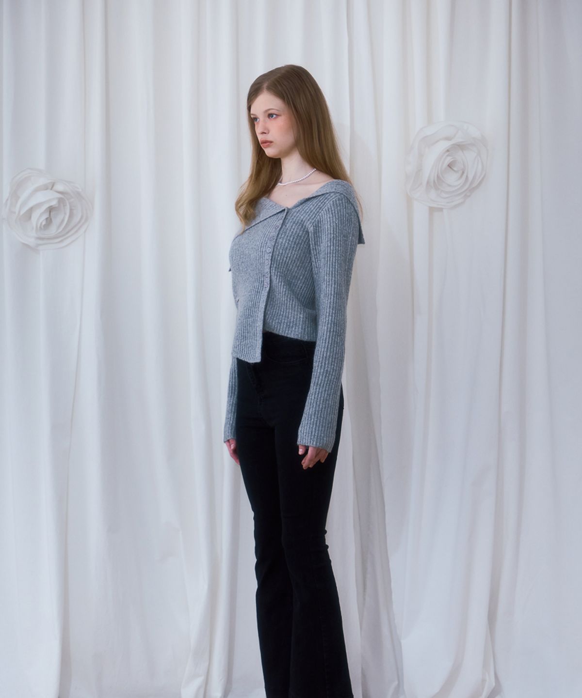 로제프란츠(ROSEFRANTZ) Unbalance Collar Button Knit [Gray]