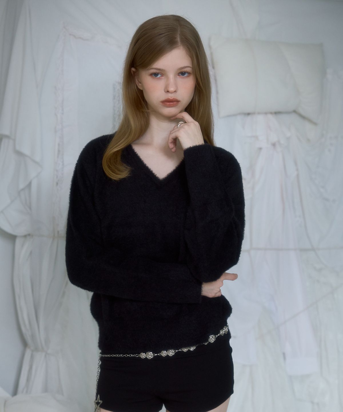로제프란츠(ROSEFRANTZ) Fur V-neck Knit [Black]
