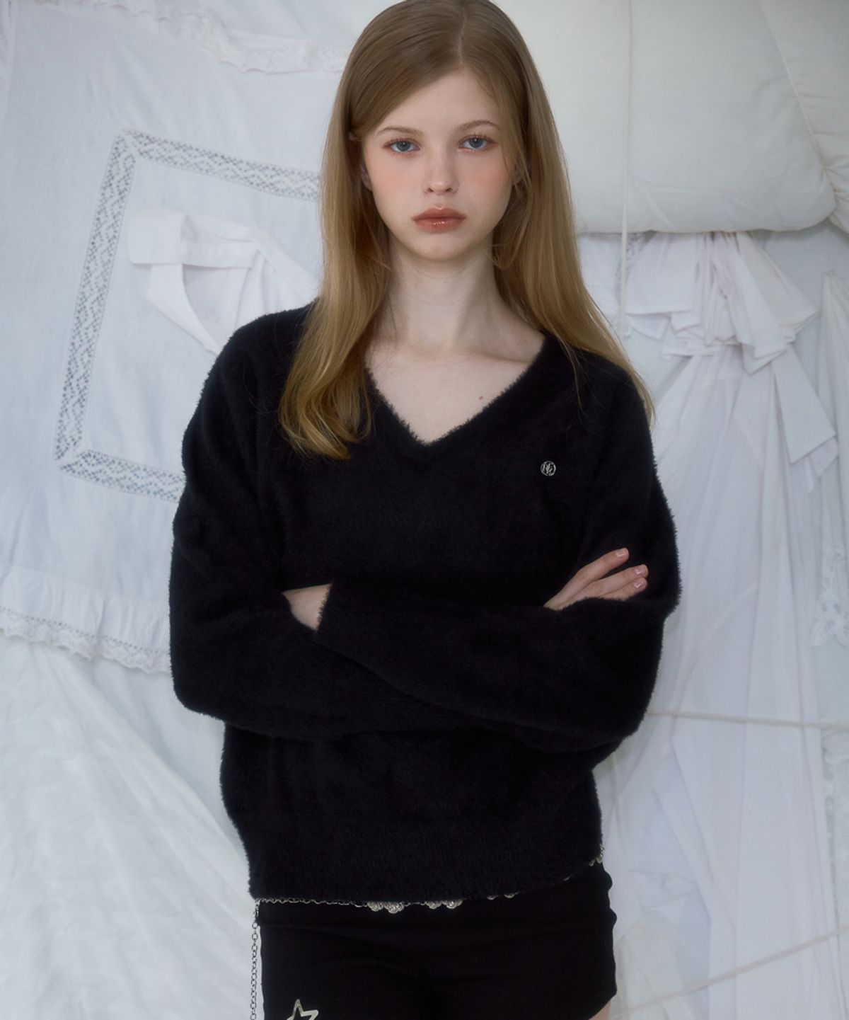 로제프란츠(ROSEFRANTZ) Fur V-neck Knit [Black]