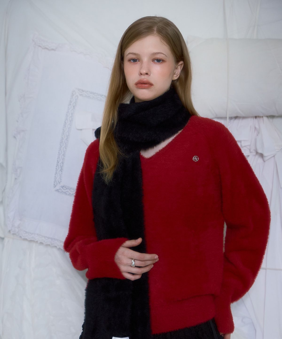 로제프란츠(ROSEFRANTZ) Fur V-neck Knit [Red]