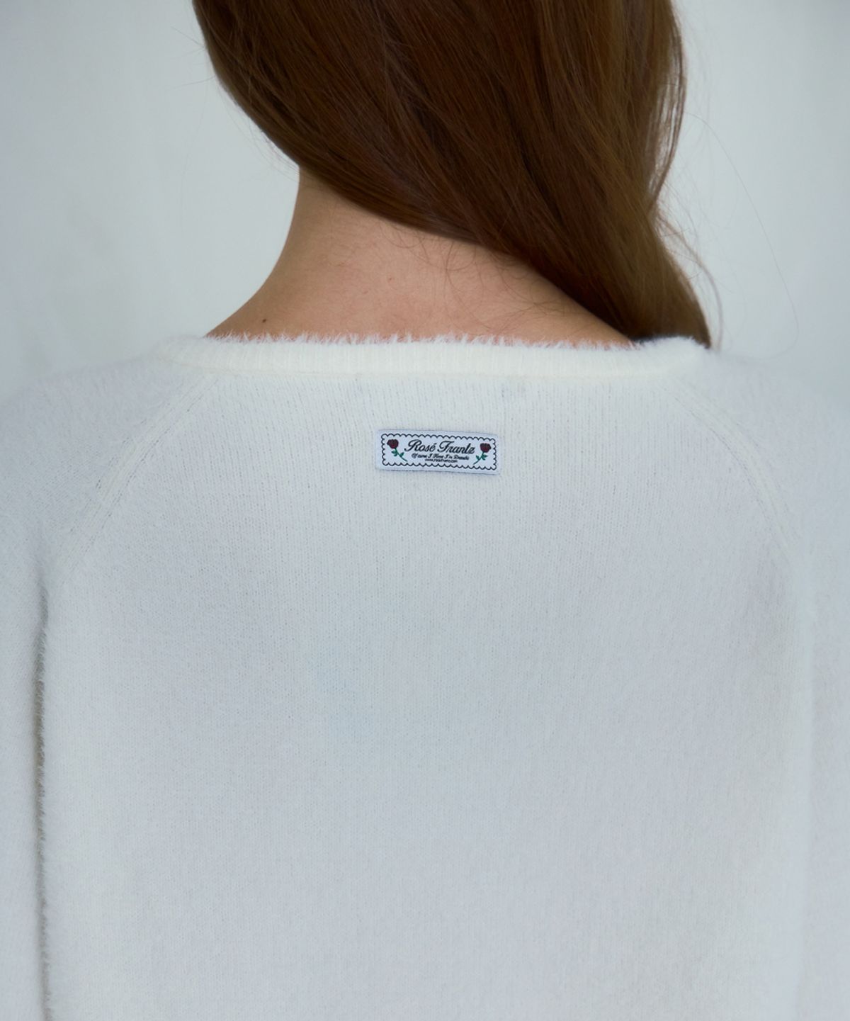 로제프란츠(ROSEFRANTZ) Fur V-neck Knit [Ivory]