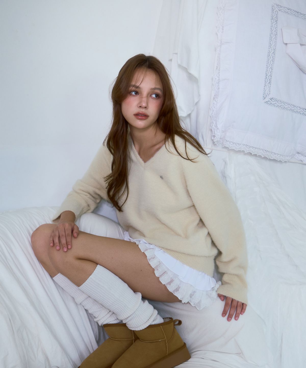 로제프란츠(ROSEFRANTZ) Fur V-neck Knit [Butter]