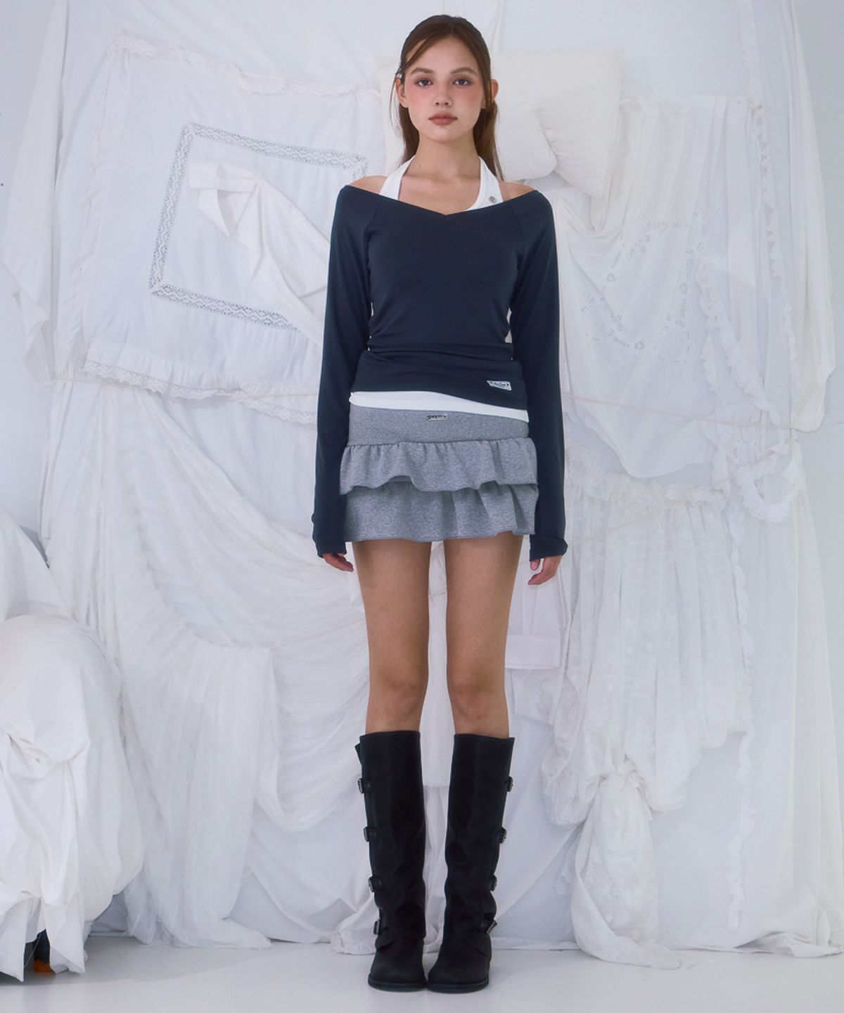 로제프란츠(ROSEFRANTZ) Soft Curve V-neck Long Sleeve [Charcoal]
