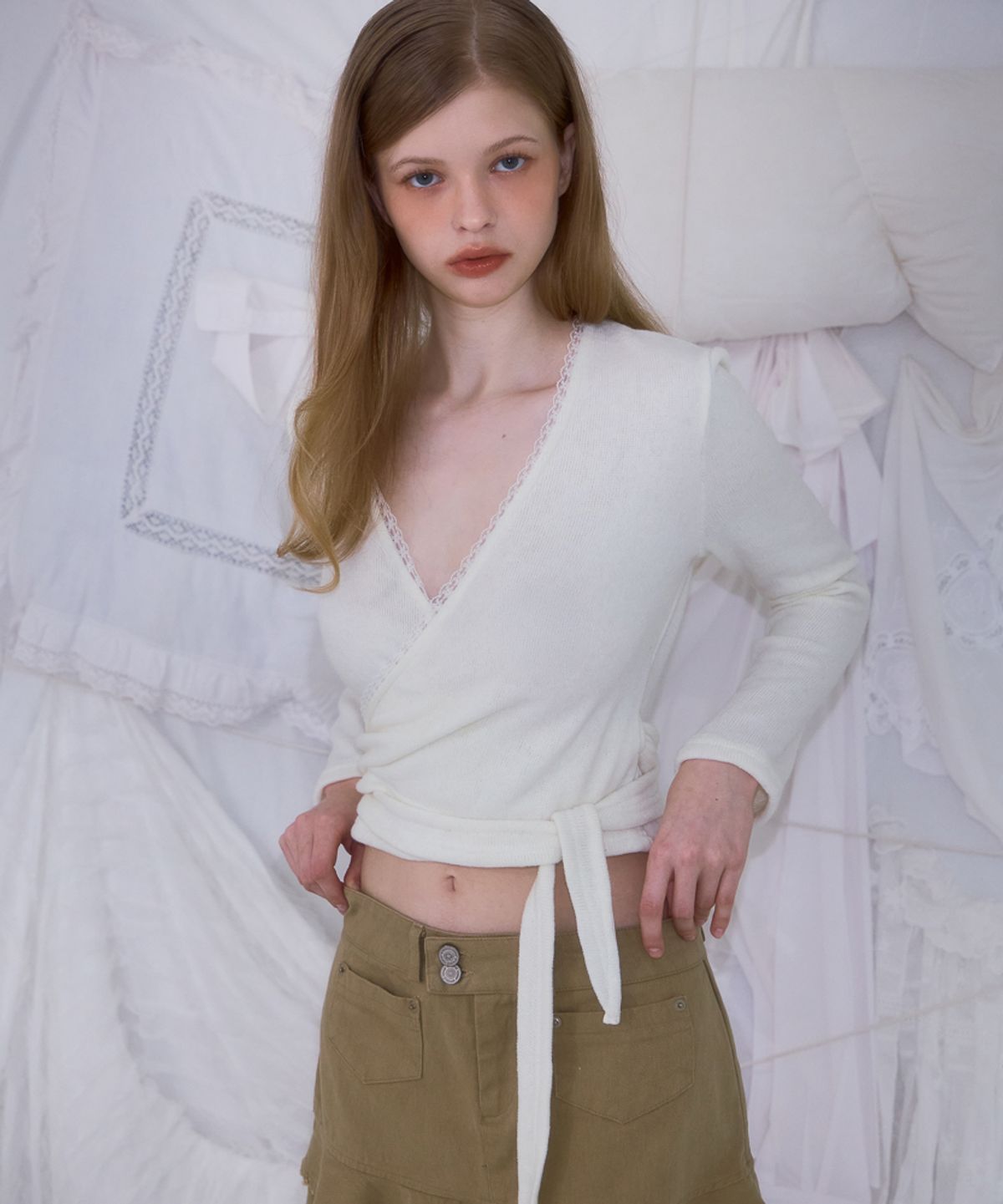 로제프란츠(ROSEFRANTZ) Lace Line Wrap Long Sleeve [Ivory]