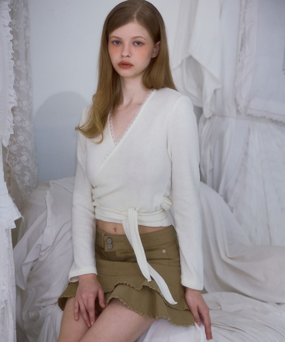 로제프란츠(ROSEFRANTZ) Lace Line Wrap Long Sleeve [Ivory]