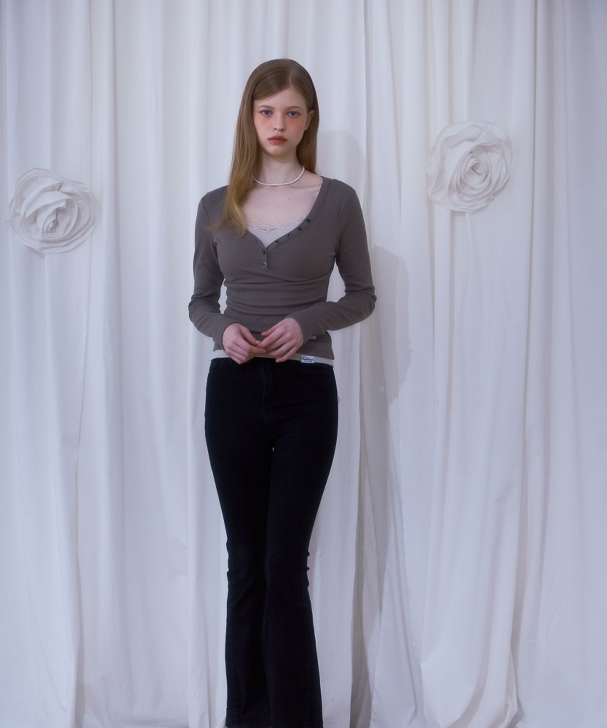 로제프란츠(ROSEFRANTZ) V-neck Button Long Sleeve [Brown]