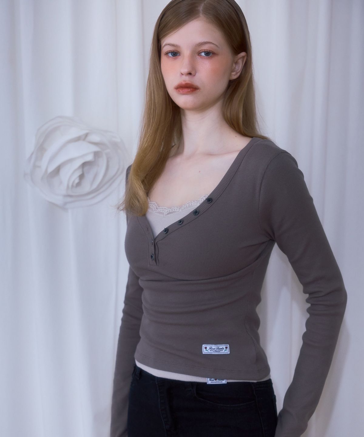 로제프란츠(ROSEFRANTZ) V-neck Button Long Sleeve [Brown]