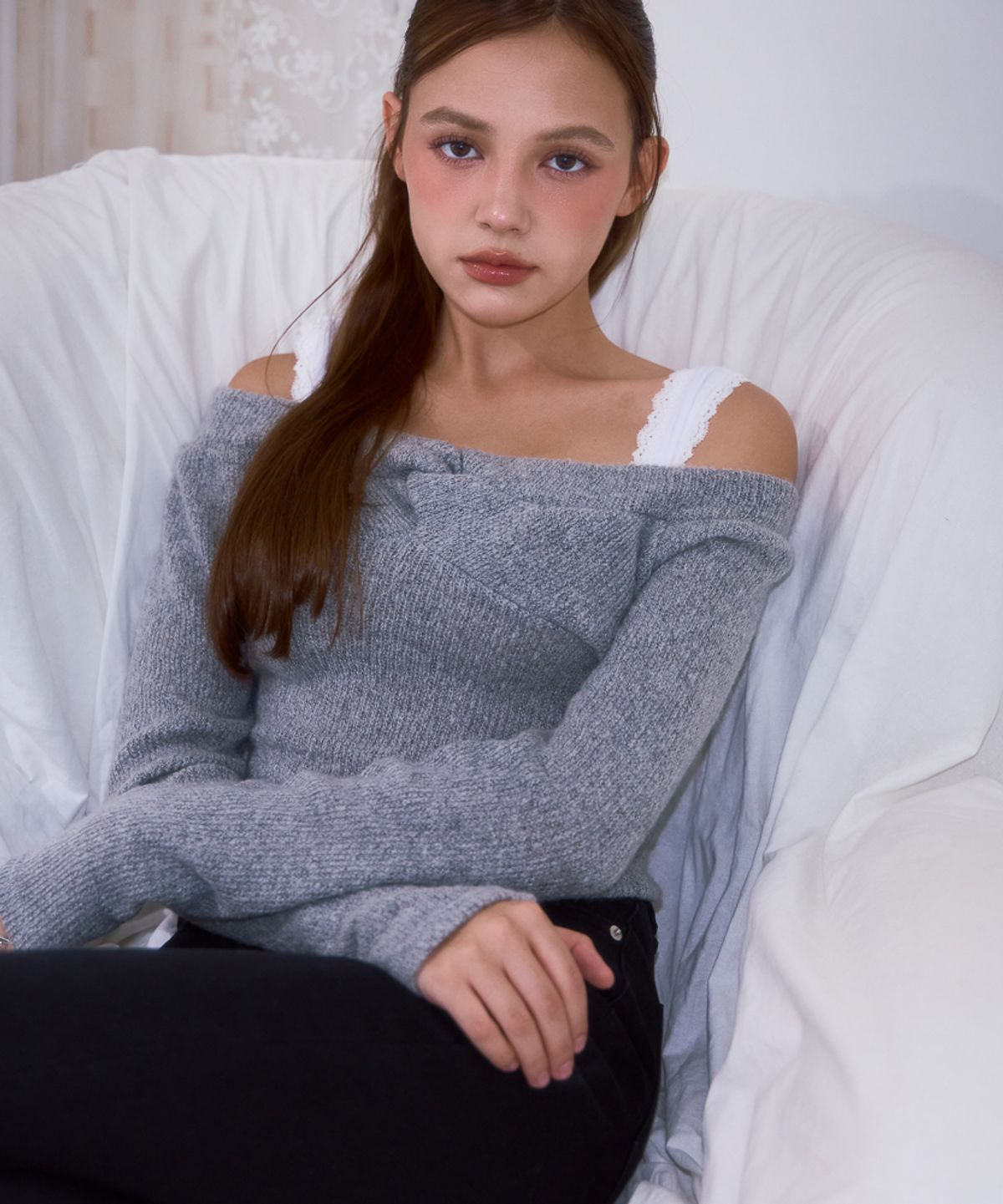 로제프란츠(ROSEFRANTZ) Twist Off Shoulder Long Sleeve [Gray]