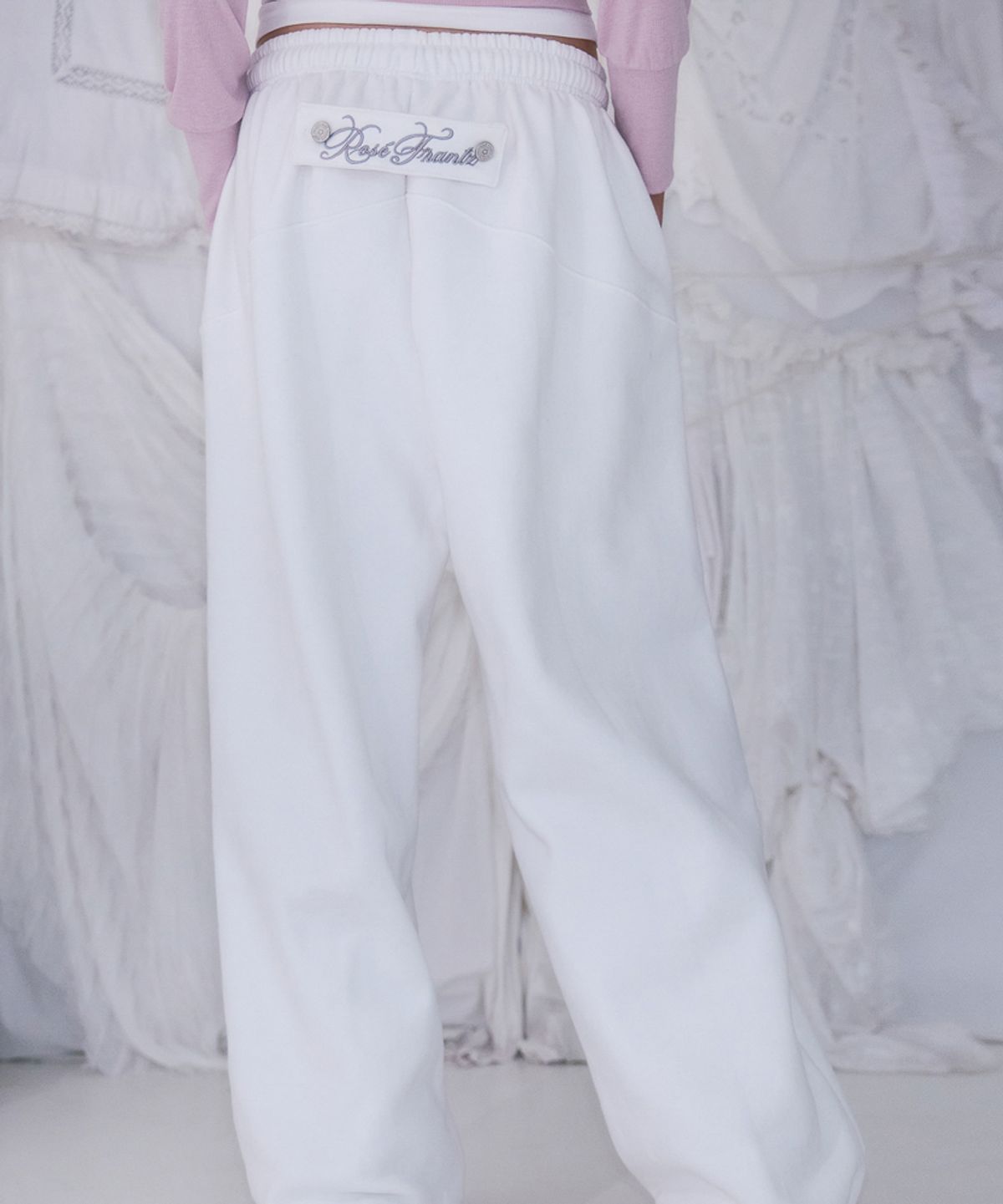 로제프란츠(ROSEFRANTZ) Back Point 2Way Sweatpants [Ivory]
