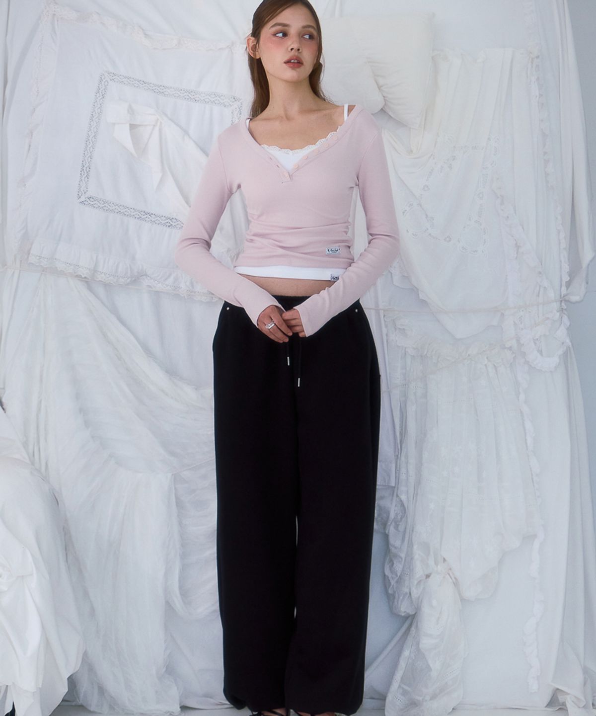 로제프란츠(ROSEFRANTZ) Back Point 2Way Sweatpants [Black]