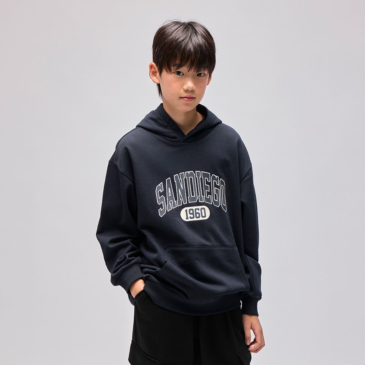 행텐 틴즈(HANGTEN TEENS) 틴즈 프렌치 테리 빅 로고 그래픽 후드티셔츠_097(14540-031-854-11)