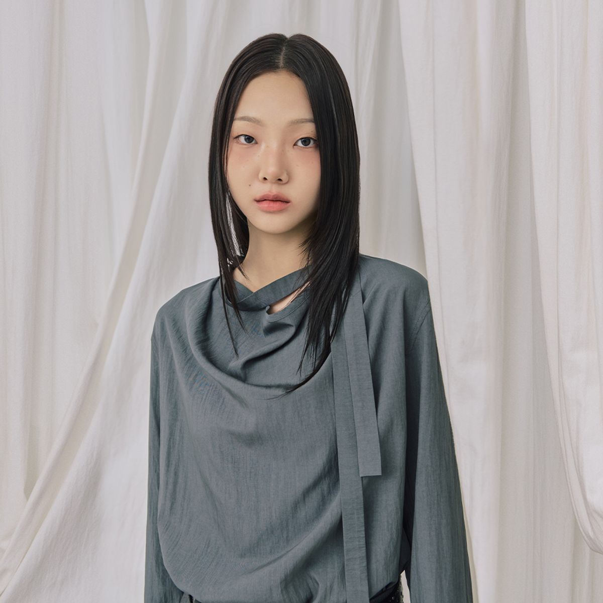 랩(LAP) 카울넥 긴팔 끈블라우스 AR3WB869