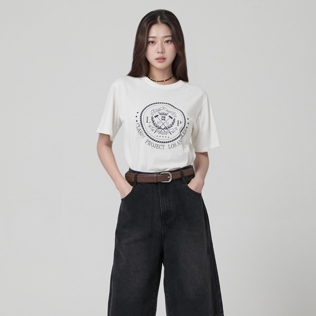랩(LAP) 심볼 로고 프린트 반팔티셔츠 AR3CT861