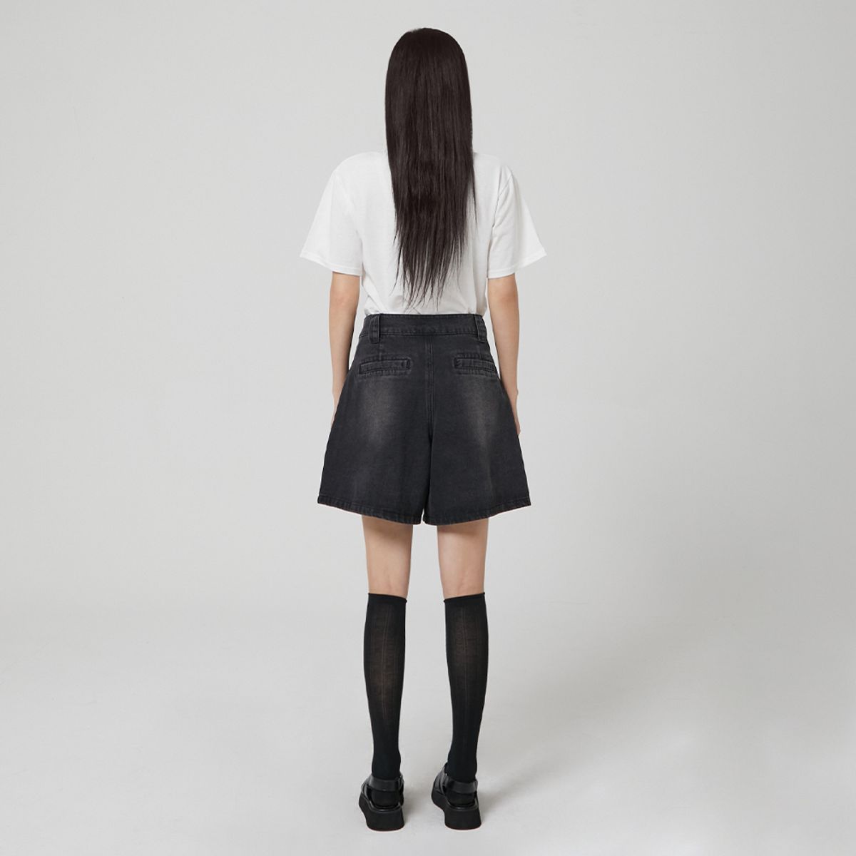 랩(LAP) 워싱 주름 턱 데님쇼츠 AR3DP863