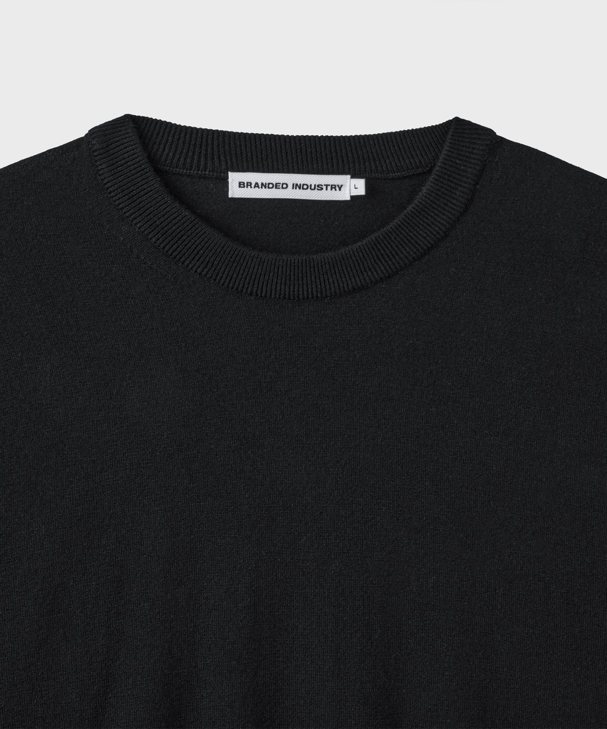 브랜디드(BRANDED) [SUPERIOR] ESSENTIAL SUPERFINE ROUND KNIT [BLACK]