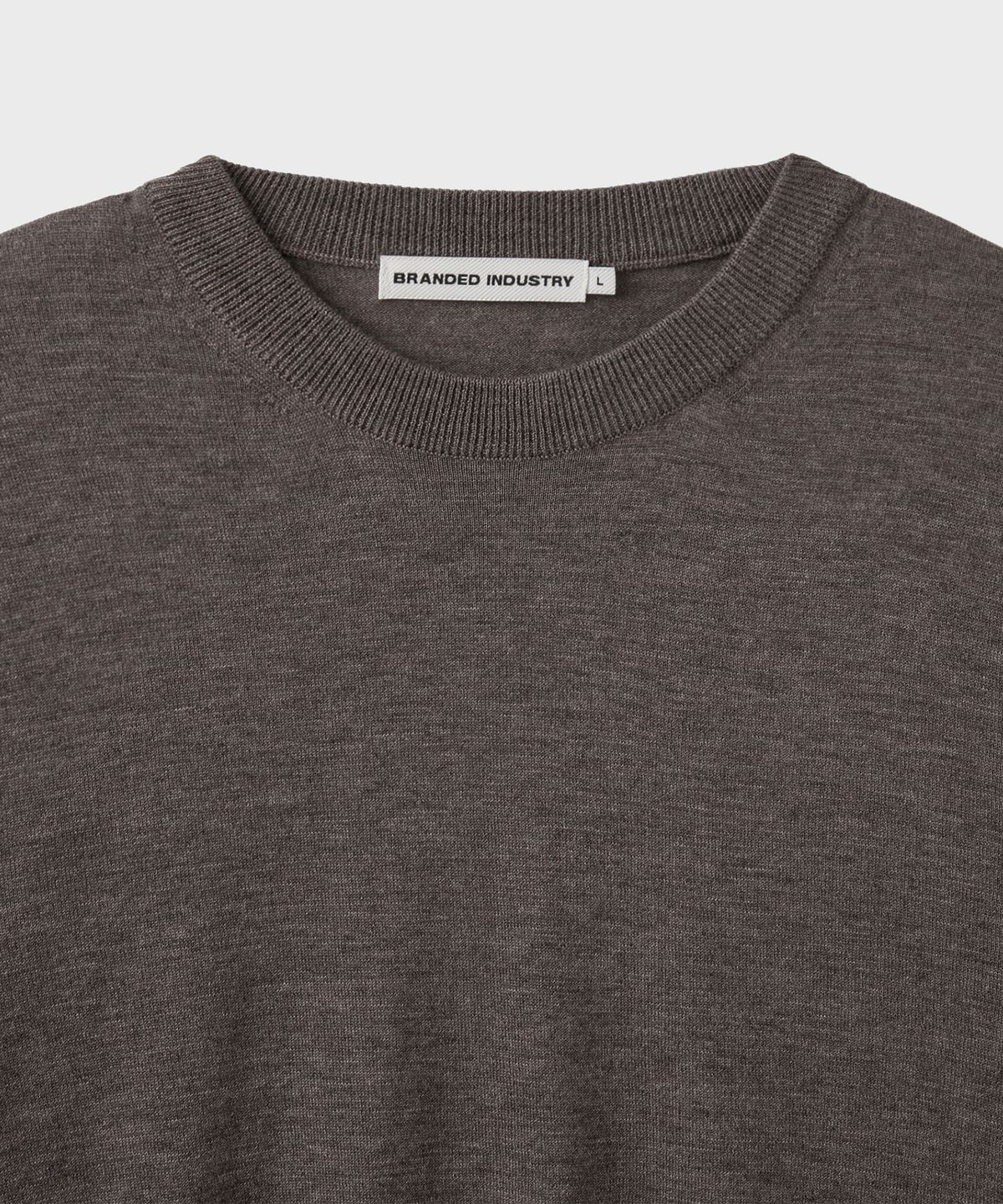 브랜디드(BRANDED) [SUPERIOR] ESSENTIAL SUPERFINE ROUND KNIT [TAUPE BROWN]