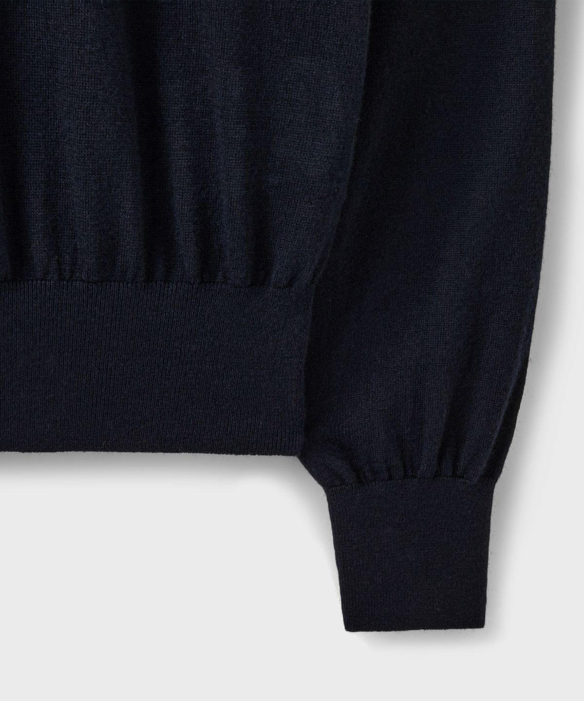 브랜디드(BRANDED) [SUPERIOR] ESSENTIAL SUPERFINE ROUND KNIT [DARK NAVY]