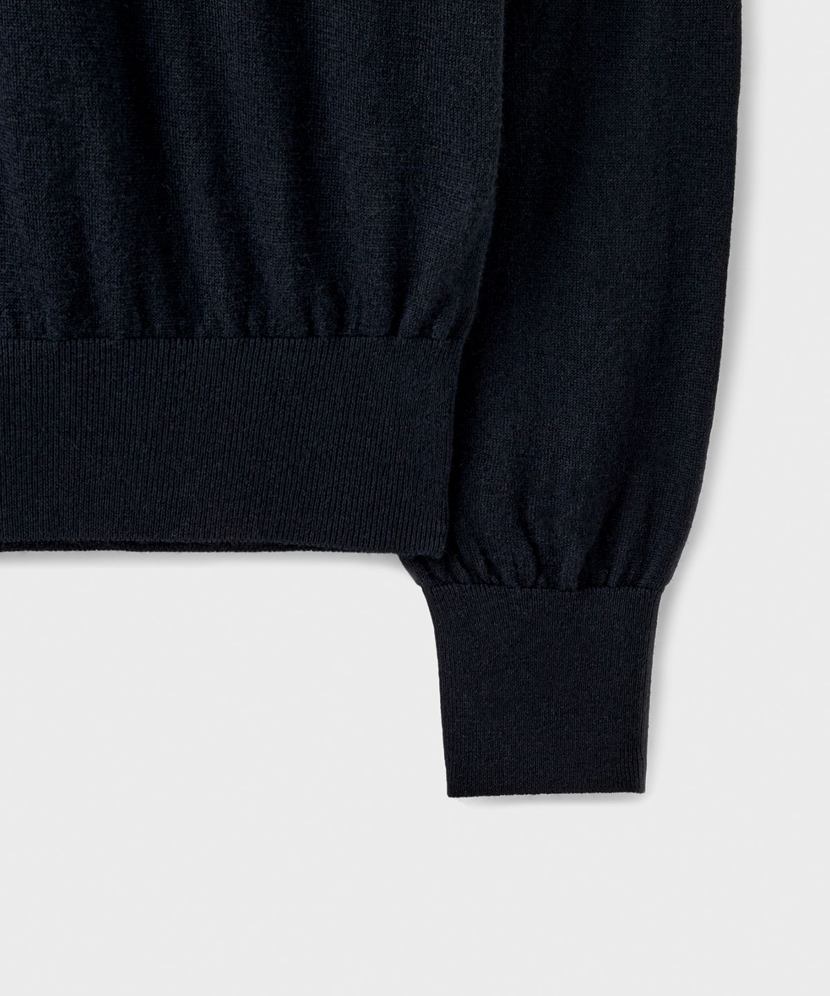 브랜디드(BRANDED) [SUPERIOR] ESSENTIAL SUPERFINE V-NECK KNIT [DARK NAVY]