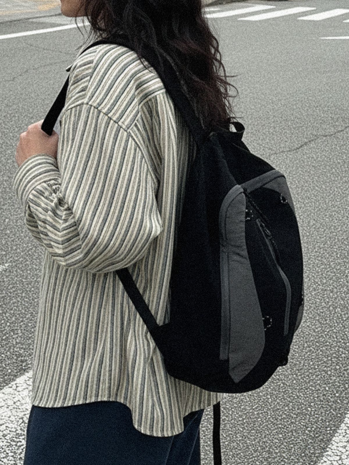 샐볼(SALBOL) 503 LIP LIGHT BACKPACK [BLACK]