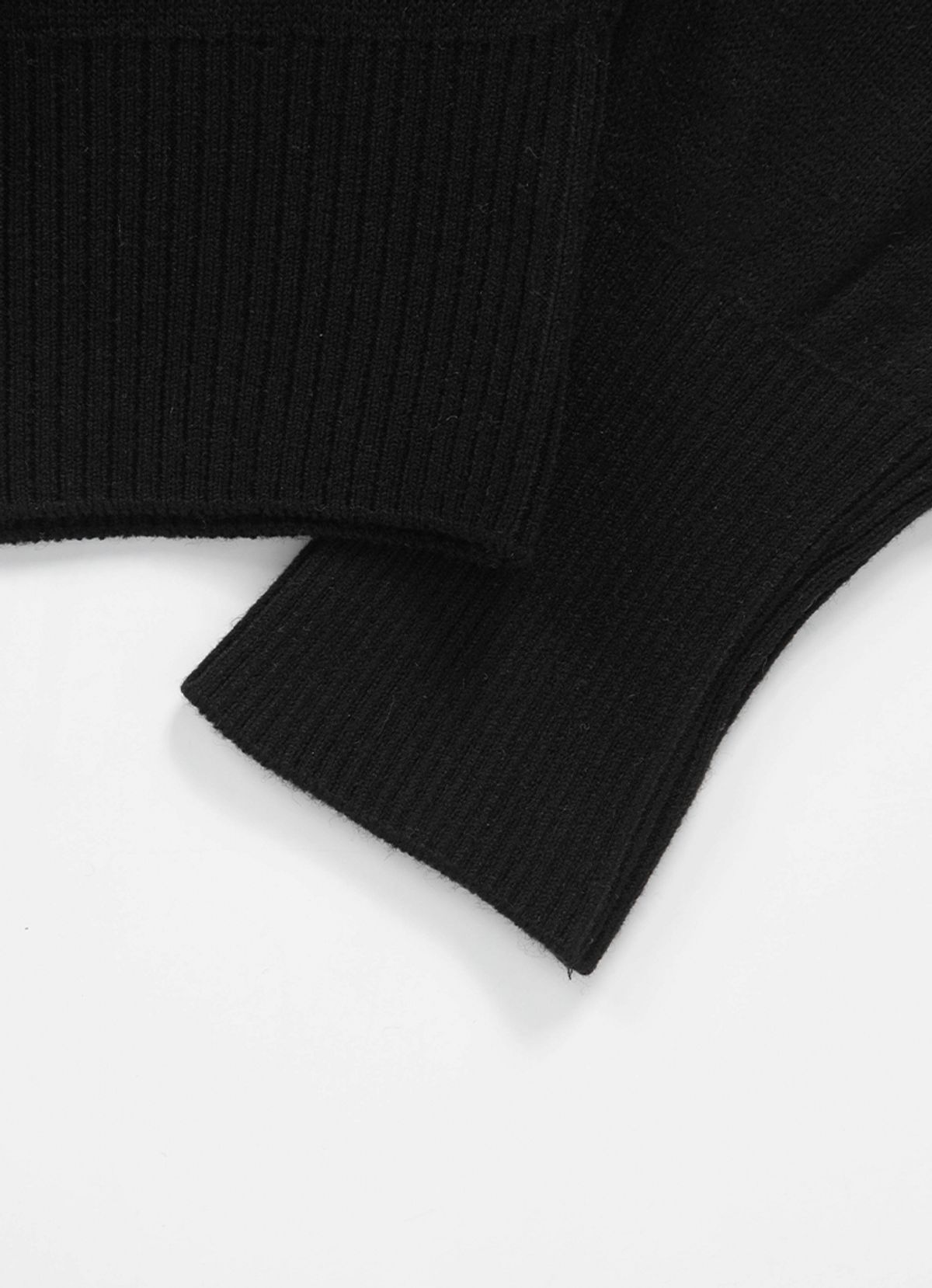 애즈온(ASON) MOLLY CROP KNIT / BLACK
