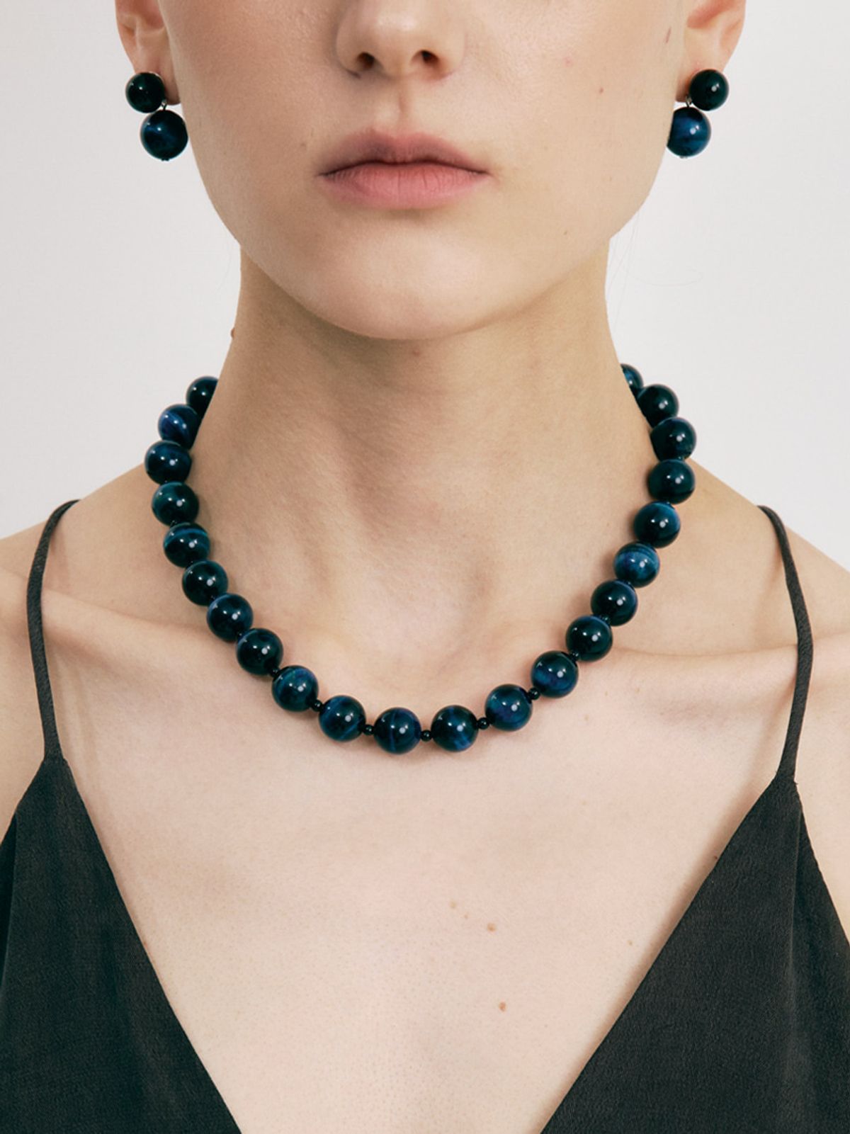 소수(SOSOO) Dark Blue Tiger-eye 12mm Necklace