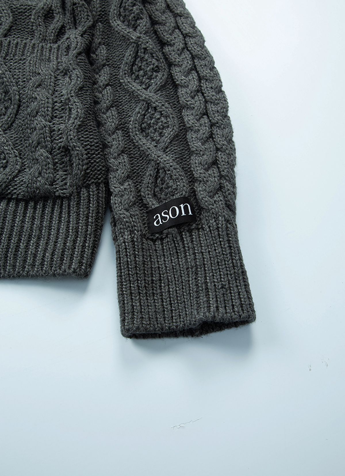 애즈온(ASON) ELO TWISTED HOOD CARDIGAN / CHARCOAL
