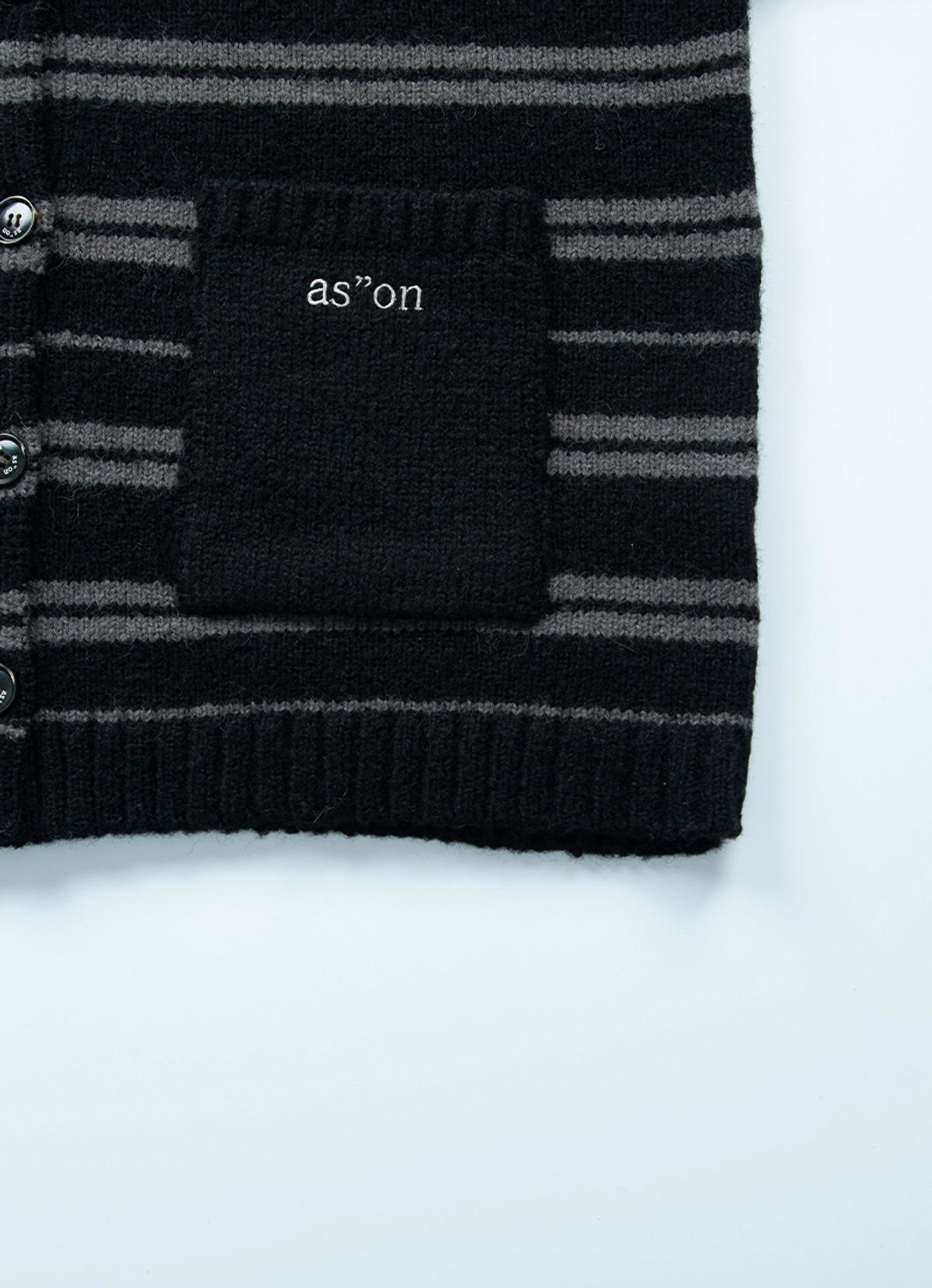 애즈온(ASON) BERA STRIPE HOOD CARDIGAN / BLACK