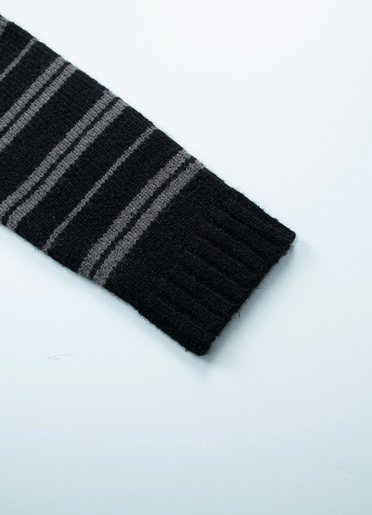 애즈온(ASON) BERA STRIPE HOOD CARDIGAN / BLACK