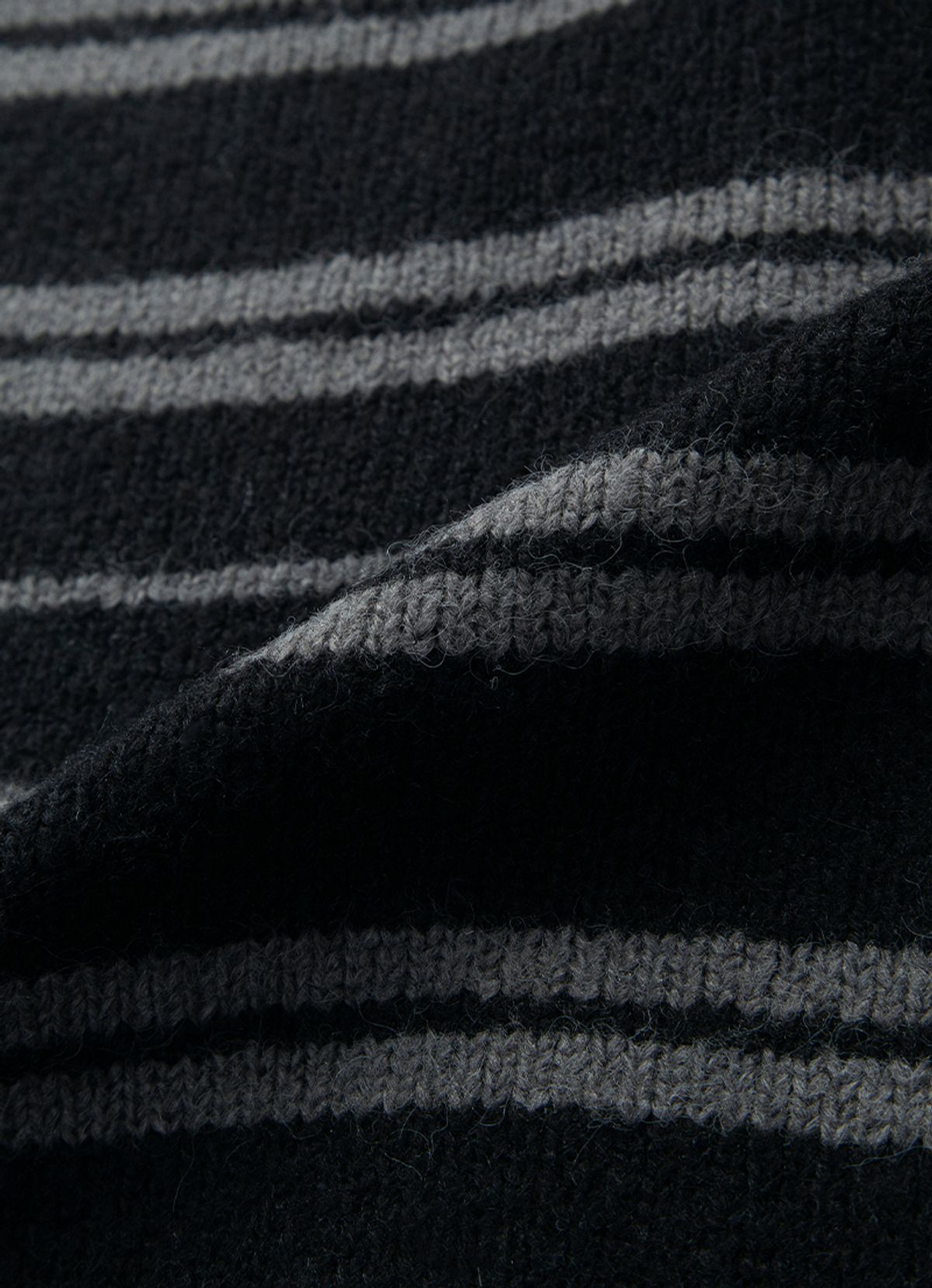 애즈온(ASON) BERA STRIPE HOOD CARDIGAN / BLACK