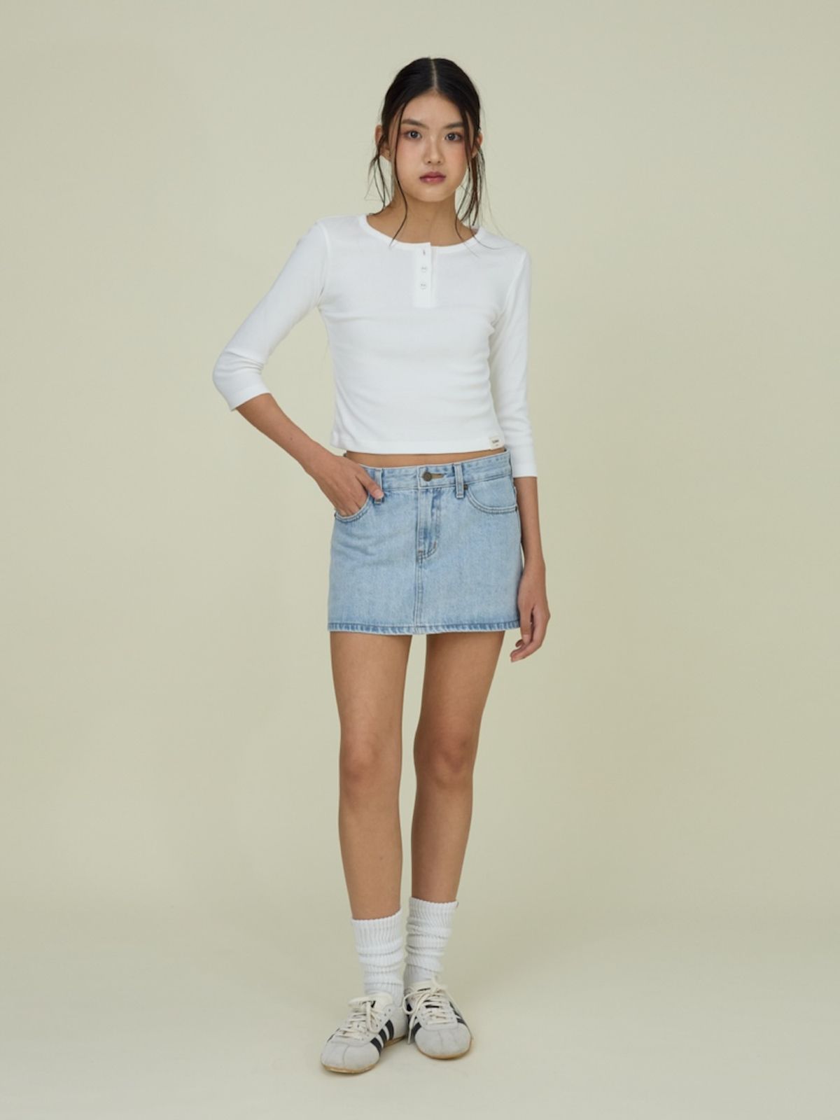 글로니(GLOWNY) THE BELLA SKIRT (LIGHT BLUE)