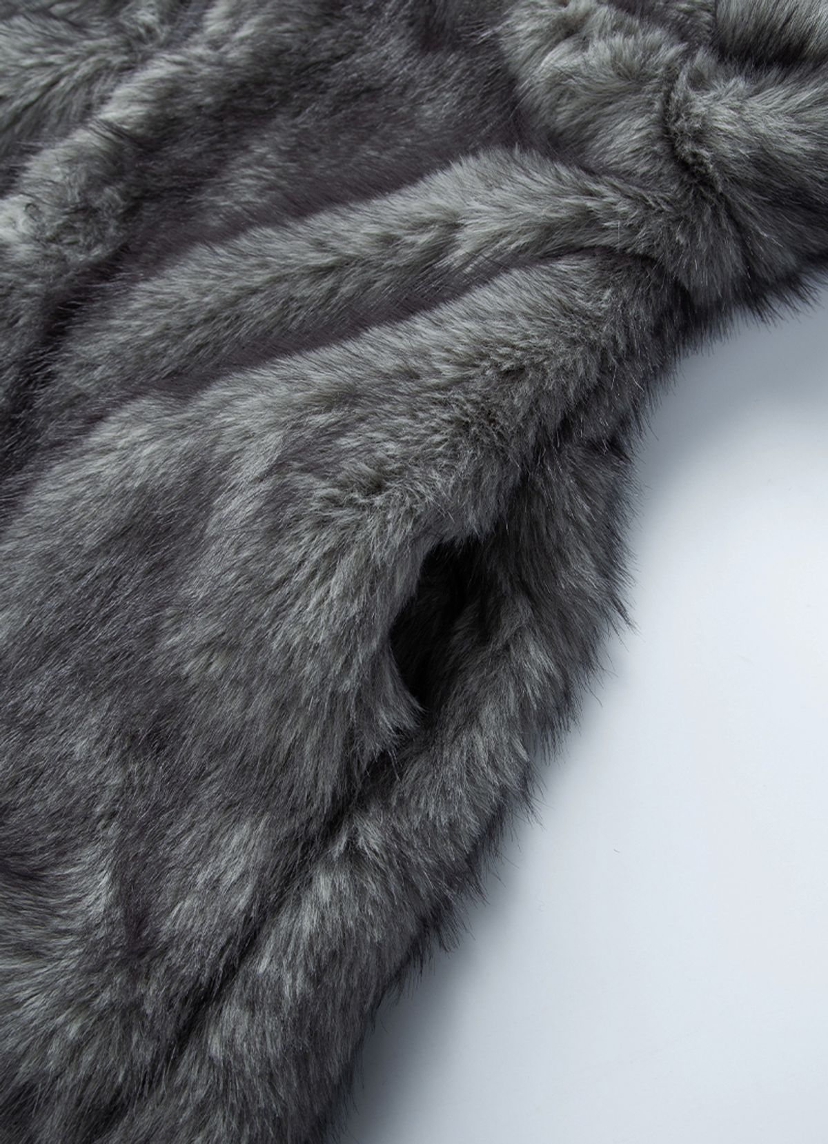 애즈온(ASON) KOA HOOD FUR JACKET / GRAY